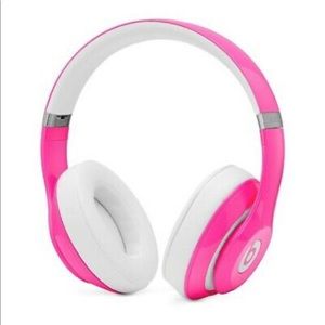 Beats Studio Pink
